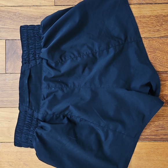 Nike Women's Black Dri-Fit Athletic Shorts Size Small - Picture 3 of 6
